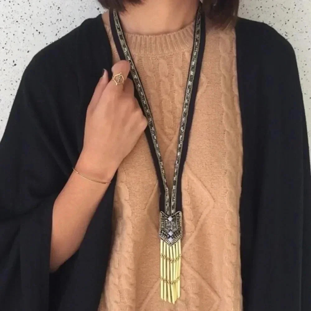 Stella & Dot Black And Gold Nile Necklace